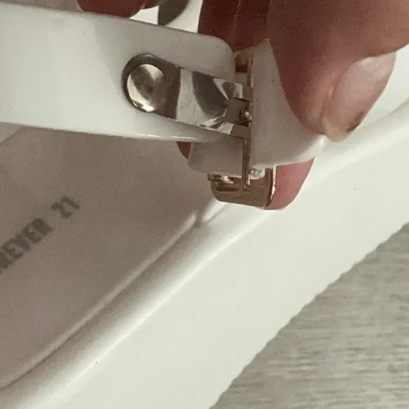 Forever 21 White Platform Shoes Minimalist Design - Picture 4 of 8